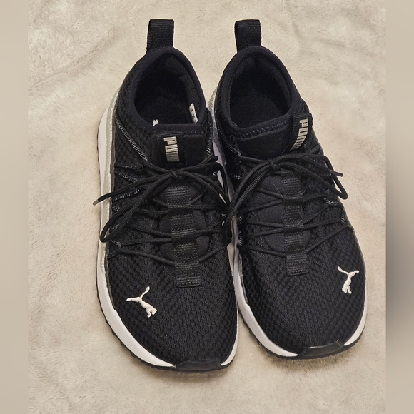 Puma Womens slip-on lace sneakers 👟 - Picture 1 of 6